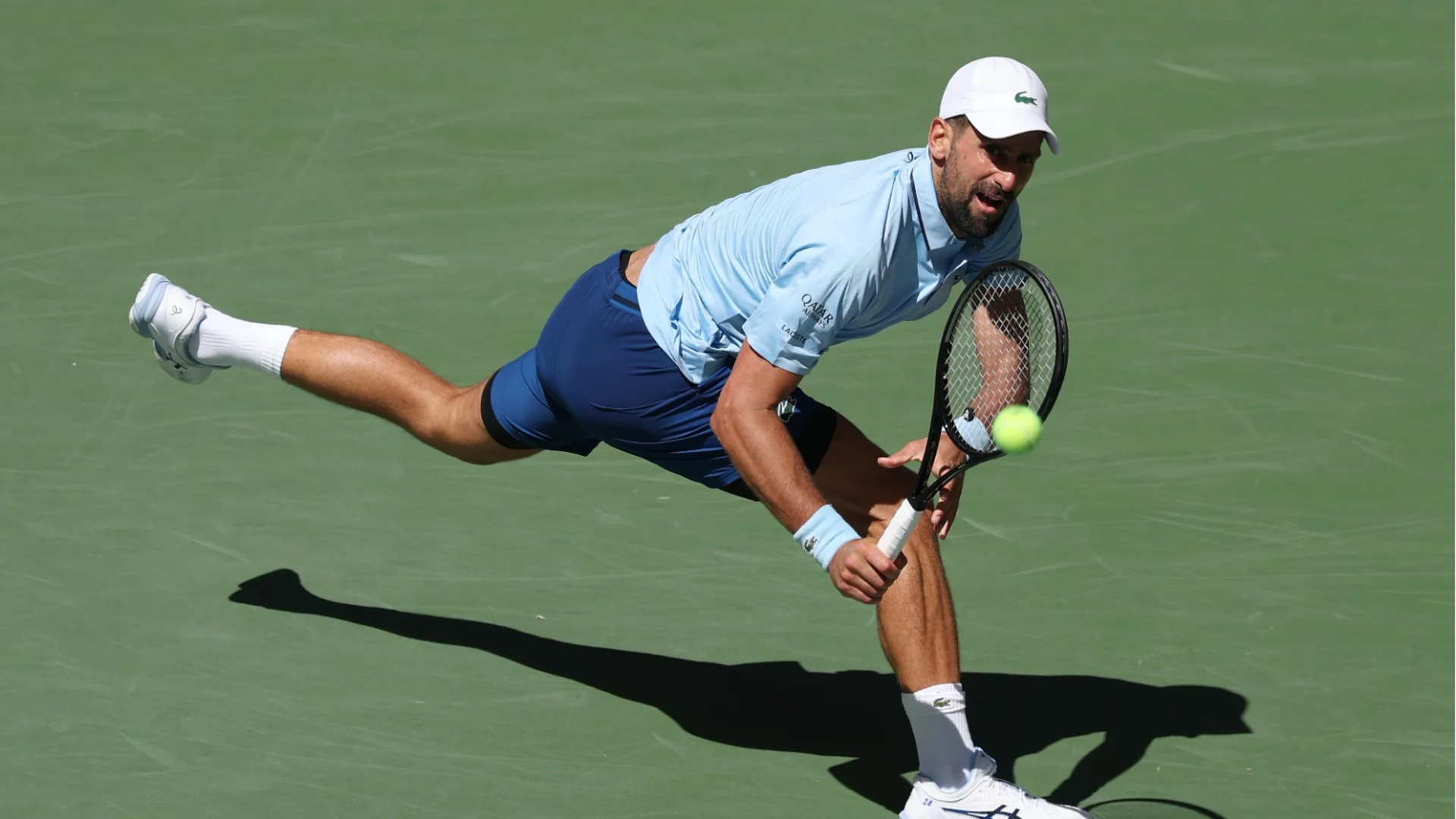 Квалификант стресна Новак Джокович, но сърбинът се измъкна на US Open
