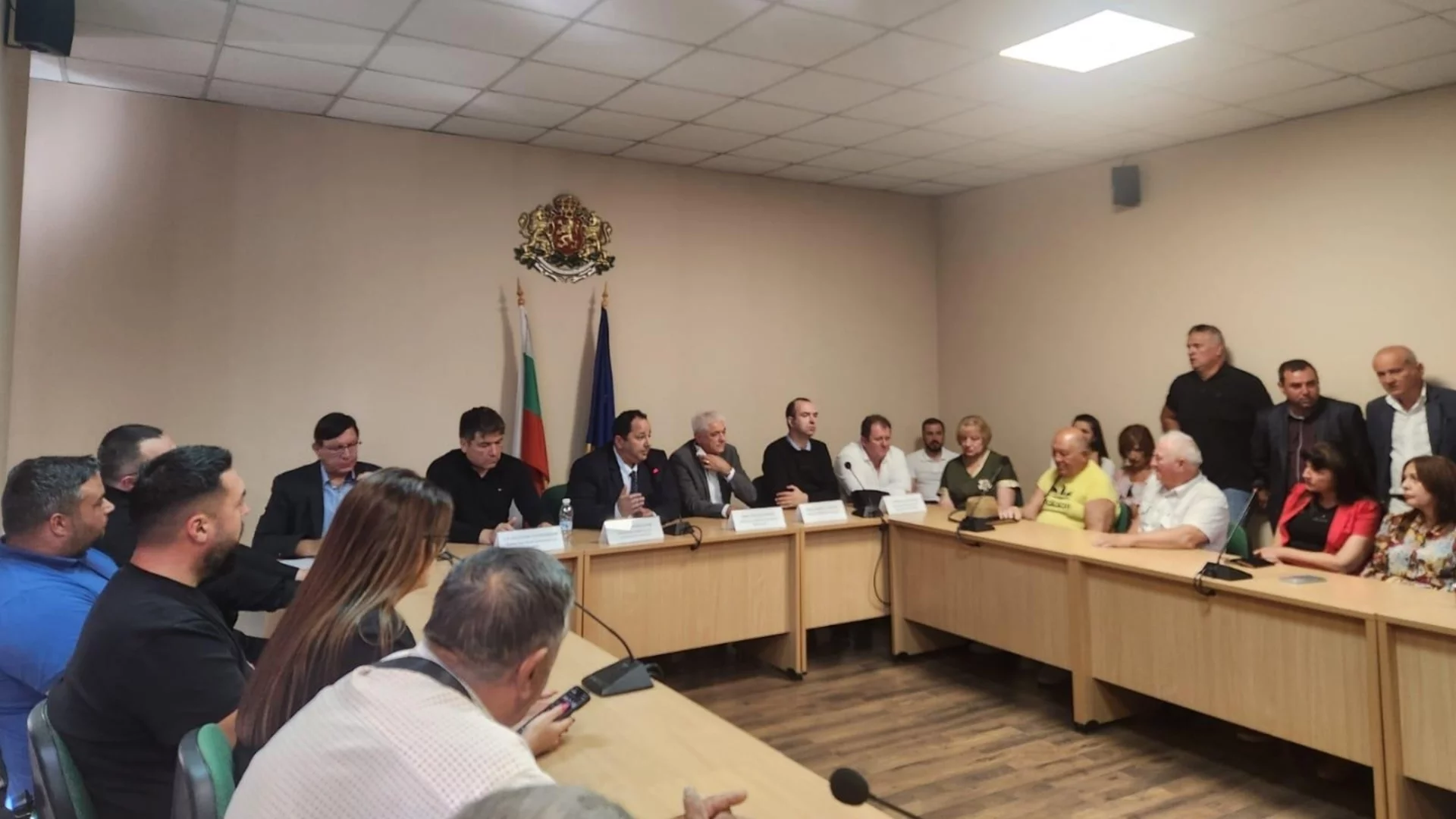 Изплащат 80% от обезщетенията за измръзнали овошки до края на седмицата
