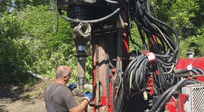 Община Плевен започна сондаж в района на Кожухарската чешма