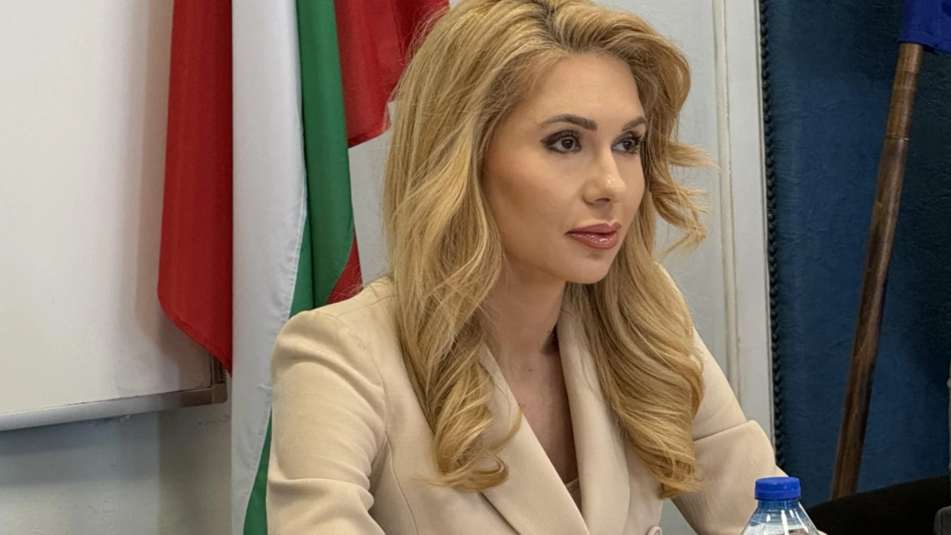 Изслушват фаворитката за заместник-омбудсман Мария Филипова