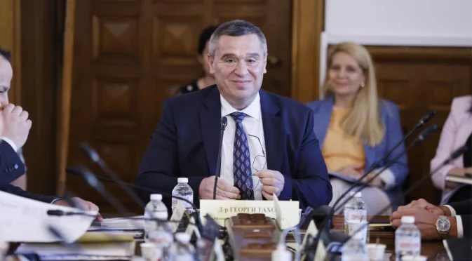 Ясно е докога шефовете на "Магазин за хората" ще останат на постовете си