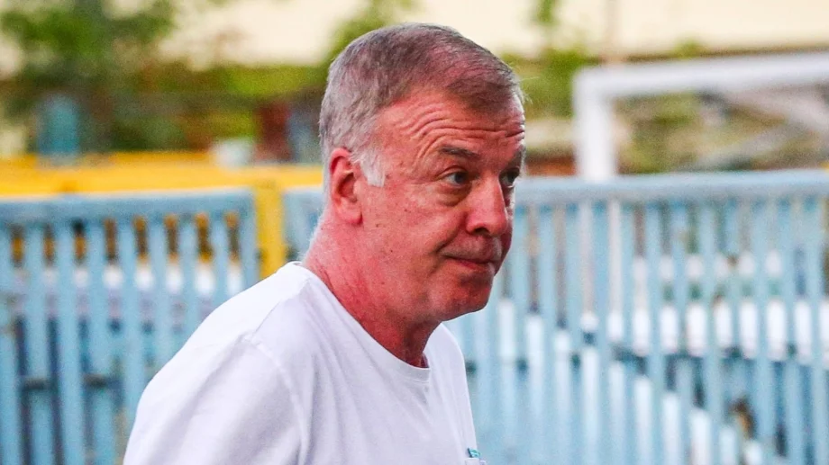 Левски бил на секунди от милионите: "Златната кокошка" се изплъзна на Наско Сираков