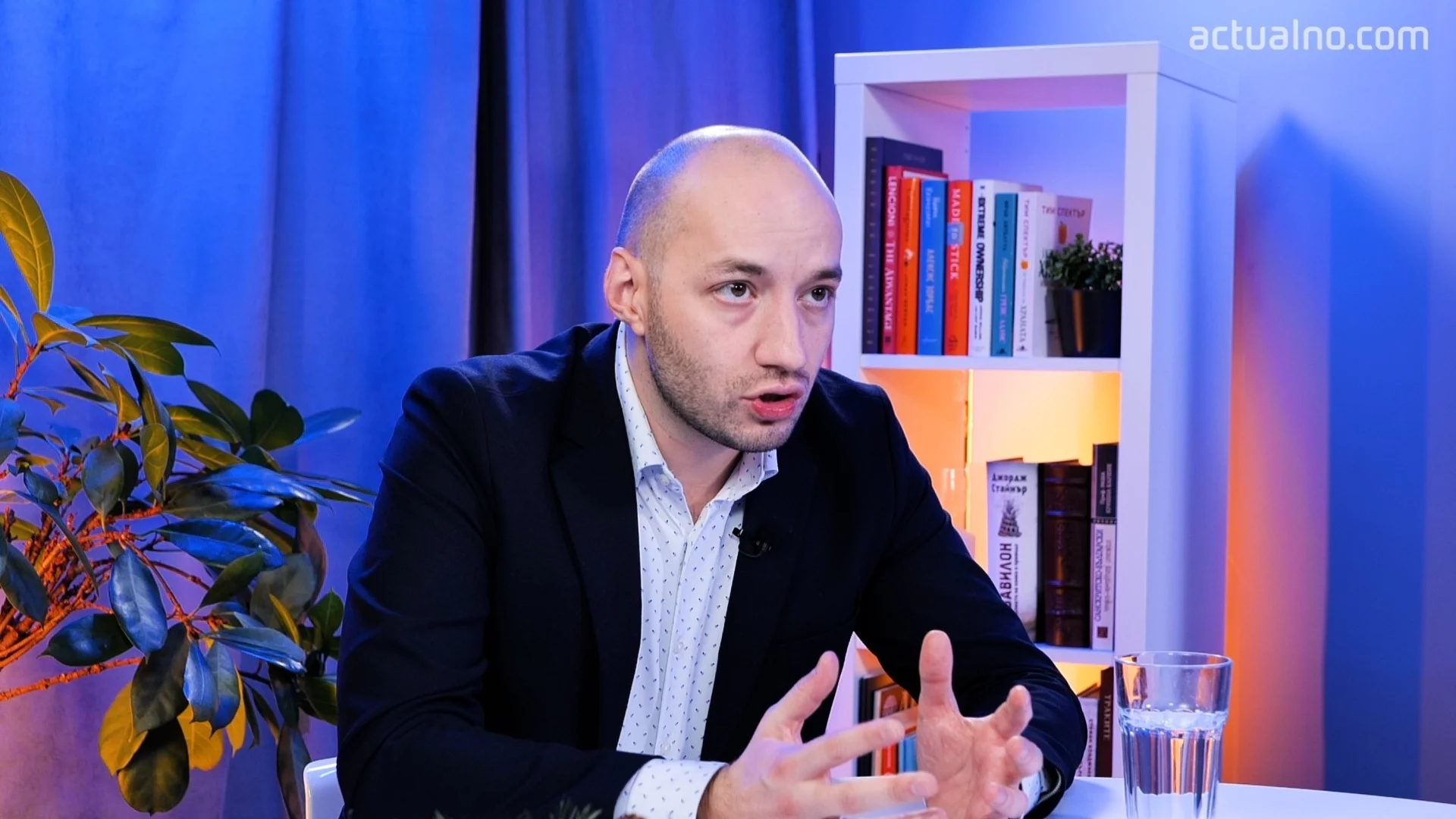 Димитър Ганев: Президентът се опитва да трупа политически капитал с критиките си