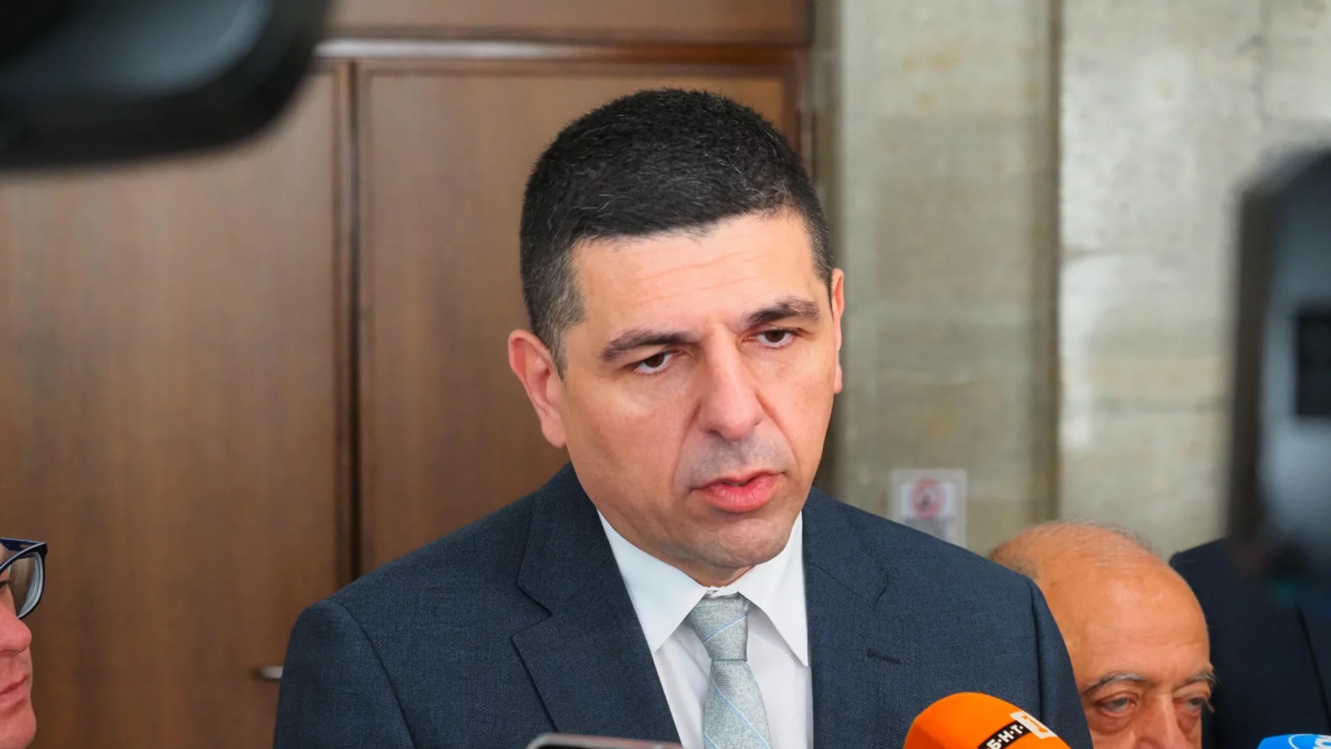 Ивайло Мирчев: Внасяме вот на недоверие за „завладяната държава“
