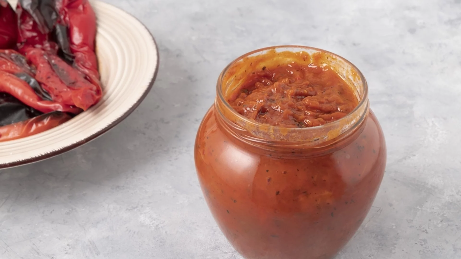 Вкусен празник по варене на лютеница предстои в старозагорско село