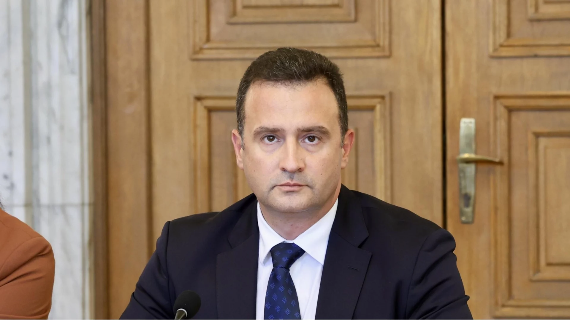 Министър: Договорът с "Боташ" фалира "Булгаргаз", софиянци може да останат без парно (ВИДЕО)