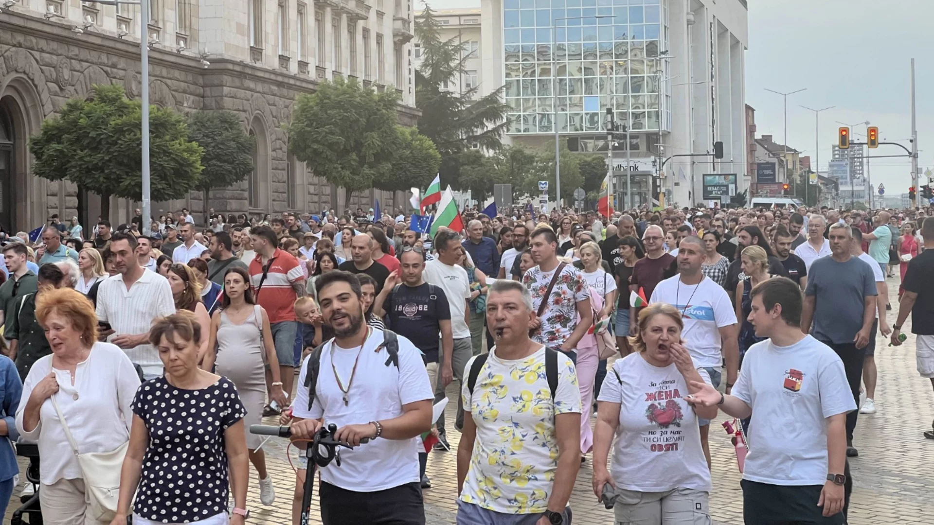 "Отпор срещу диктатурата": Нов протест на "Правосъдие за всеки" в центъра на София (СНИМКИ и ВИДЕО)