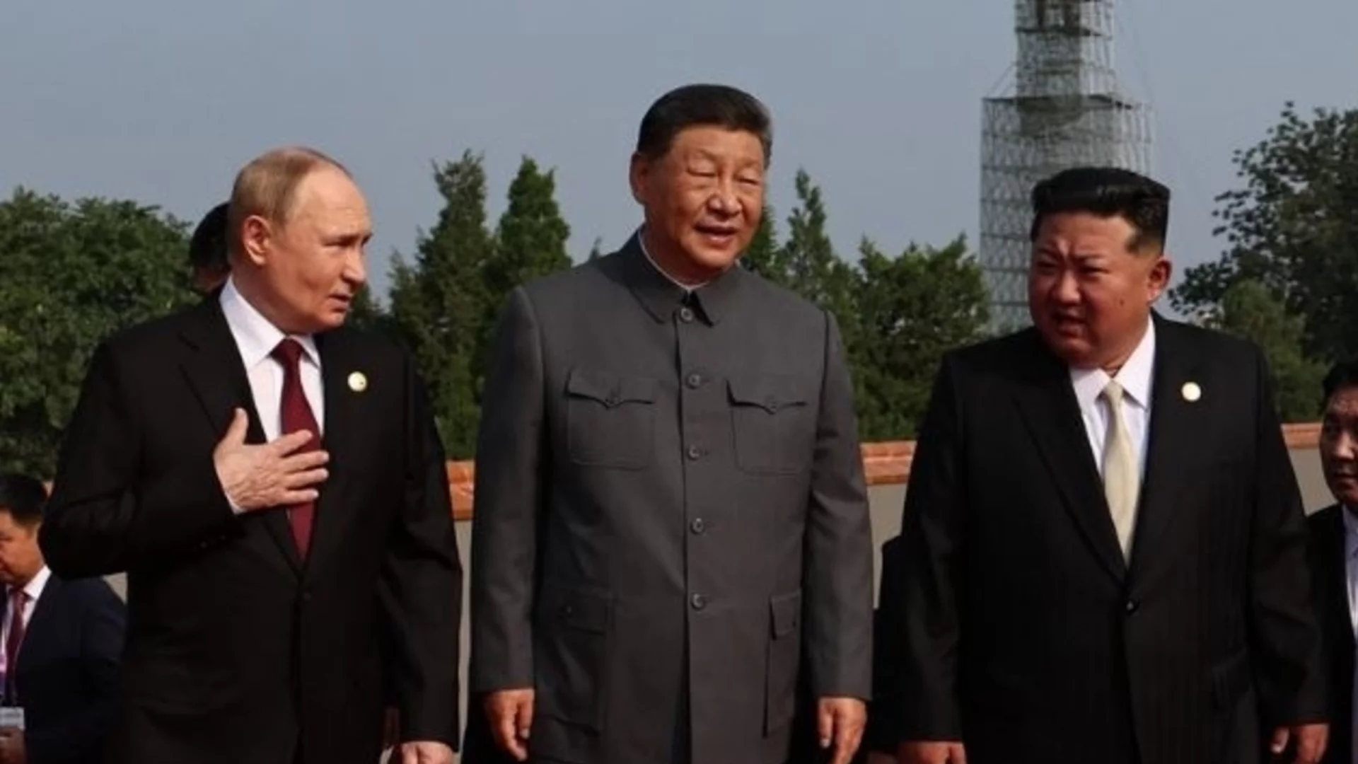 Какви заявки даде тройката Путин-Си Дзинпин-Ким Чен Ун: Анализ за парада в Китай