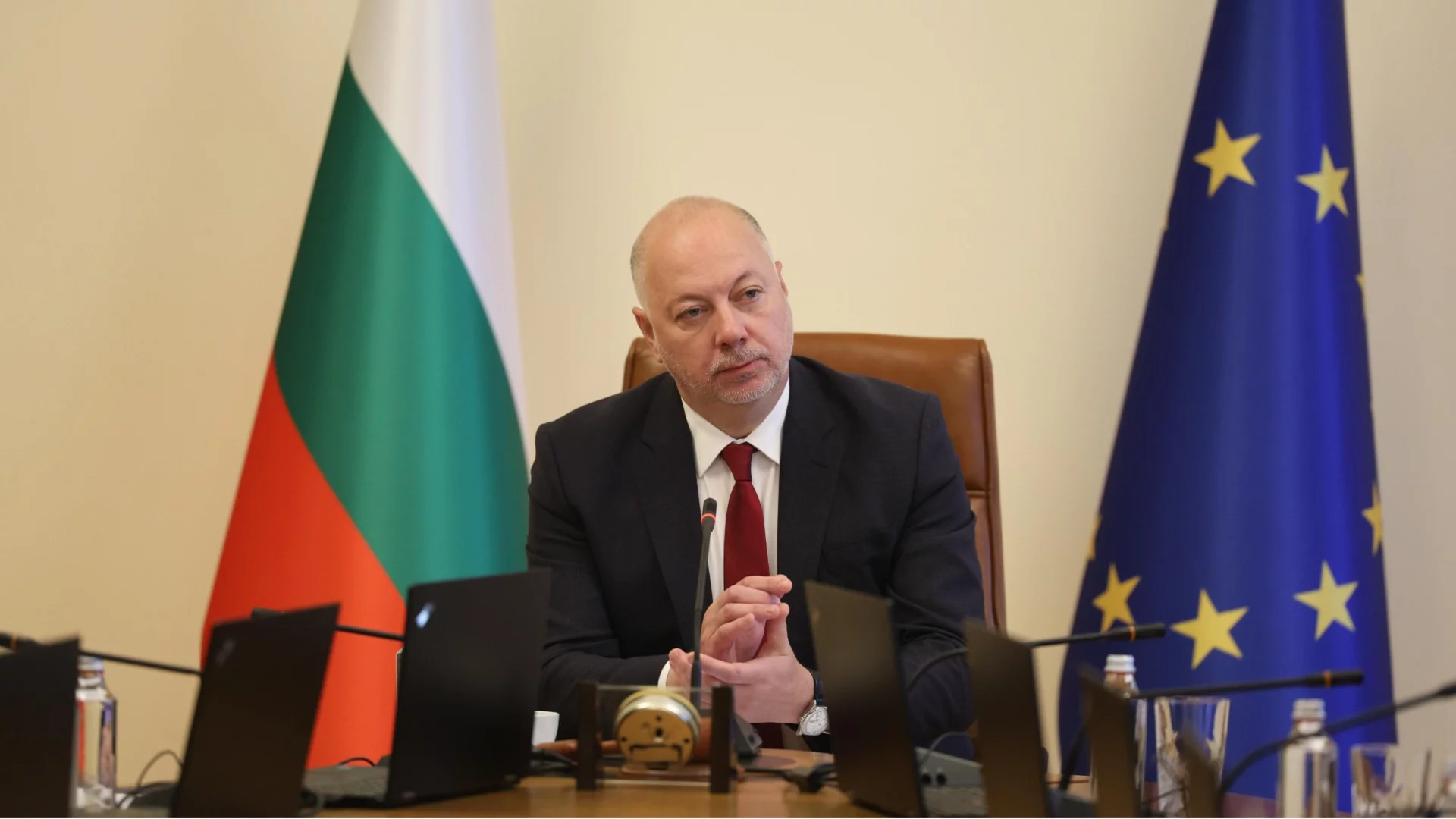 Росен Желязков: България няма да изпраща войски в Украйна (ВИДЕО)