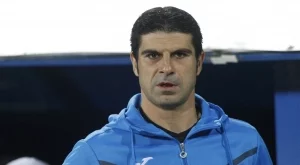 Президент "за пример": Гонзо се изпикал на фасадата на Националния стадион