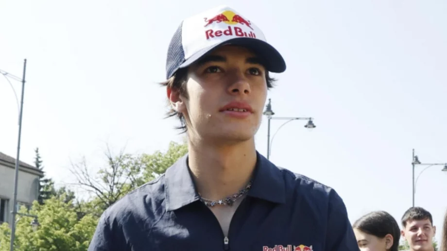 Никола Цолов охлади ентусиазма за Формула 2 с пост в социалните мрежи