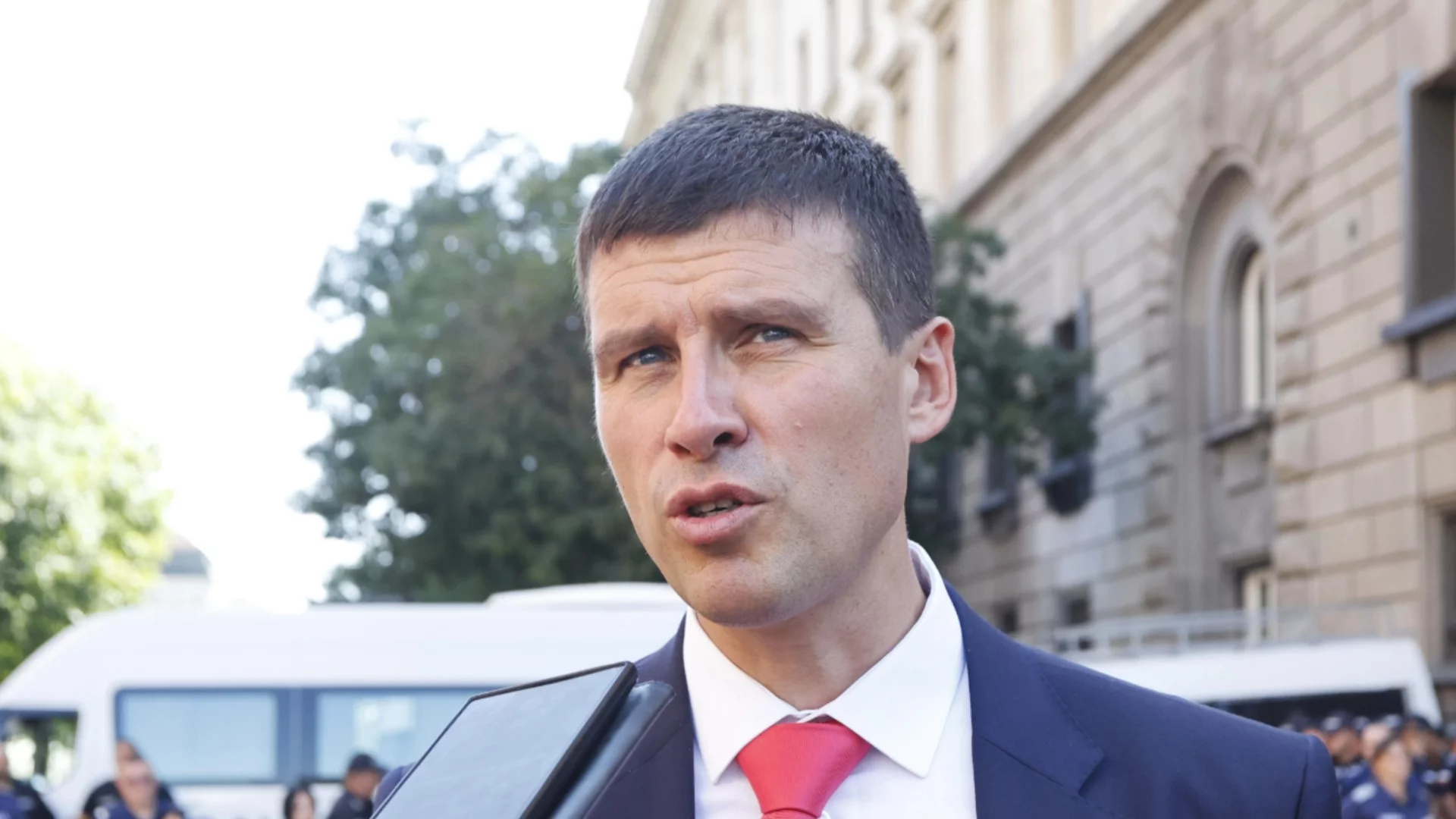 "Величие" ще сезира КС, за да се отменят всички решения на кабинета "Желязков"