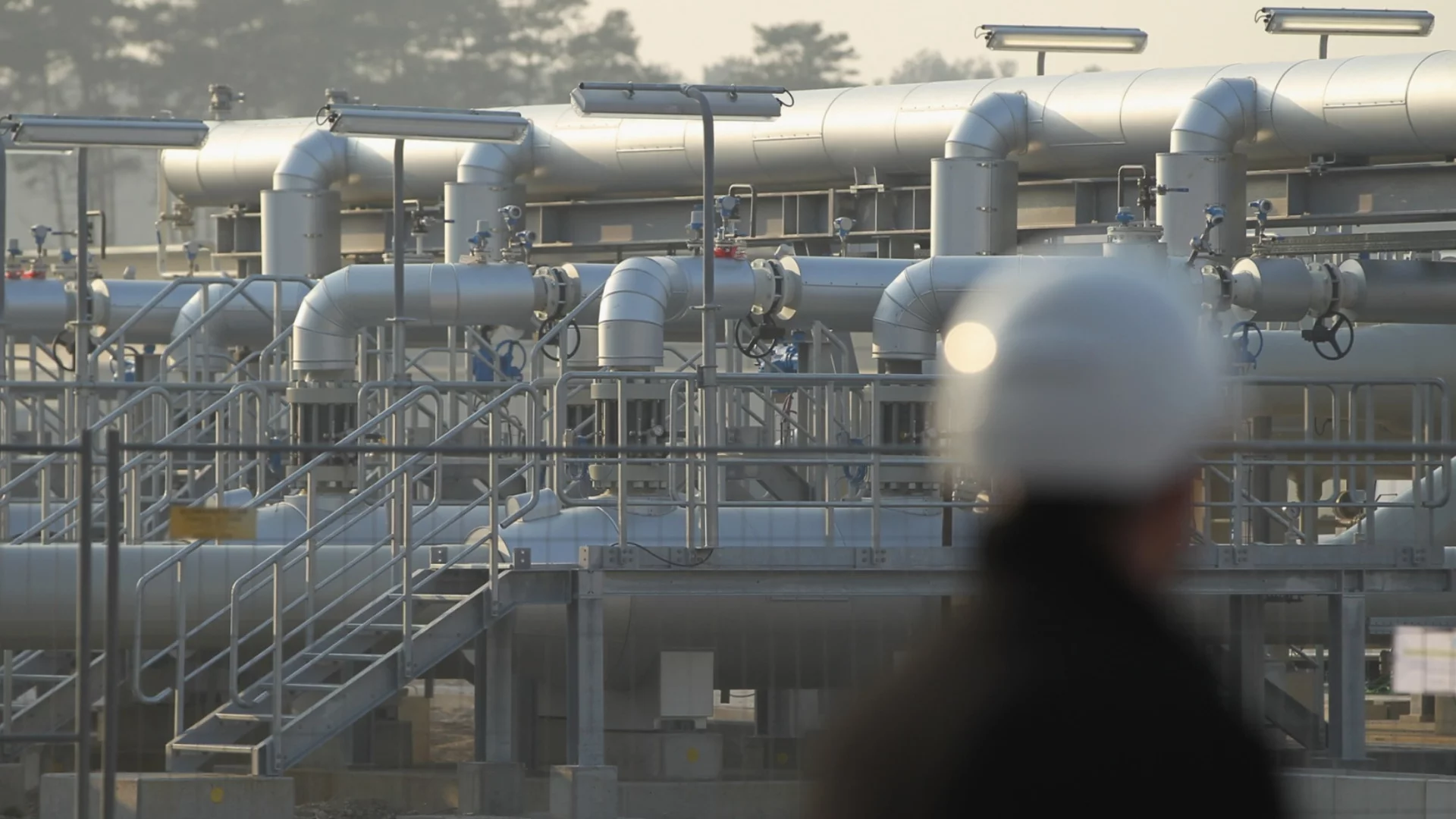 Руският газ за Китай и "Силата на Сибир 2": Наяве са неясноти за радостта на Путин
