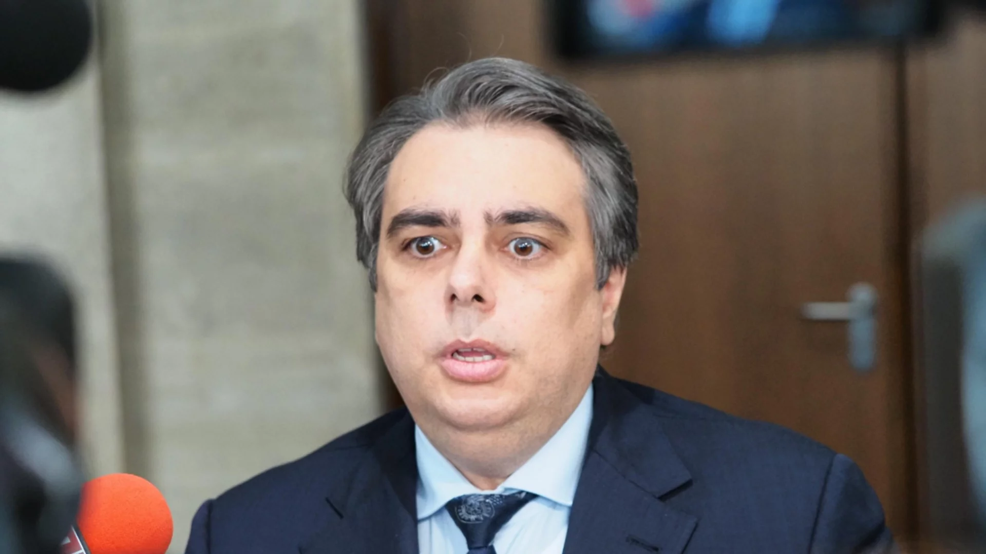 Василев: Не е нормално осмокласници да пребиват шефа на полицията (ВИДЕО)