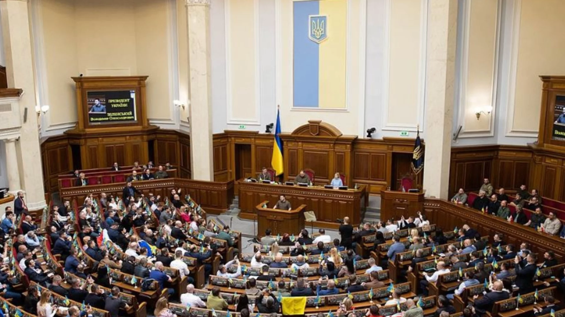 Украински депутат е задържан за държавна измяна