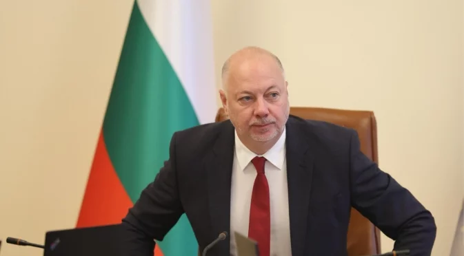 "Съединението е ден, когато трябва да се говори на цялата нация": Премиерът отговори на словото на Радев в Пловдив