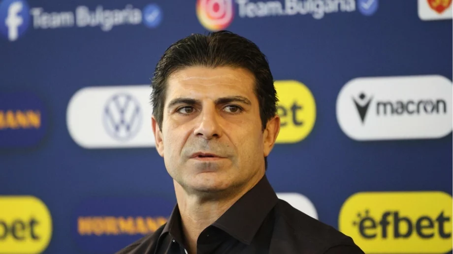 Фаворитът за нов треньор на България избухна: Жена ми не ме пуска