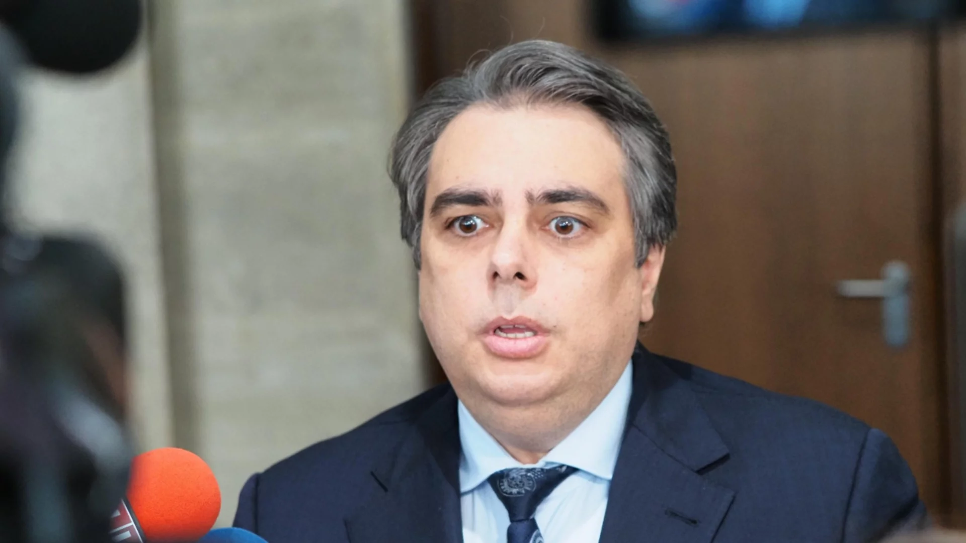 "Продължаваме промяната": Управляващите подведоха протестиращите млади лекари