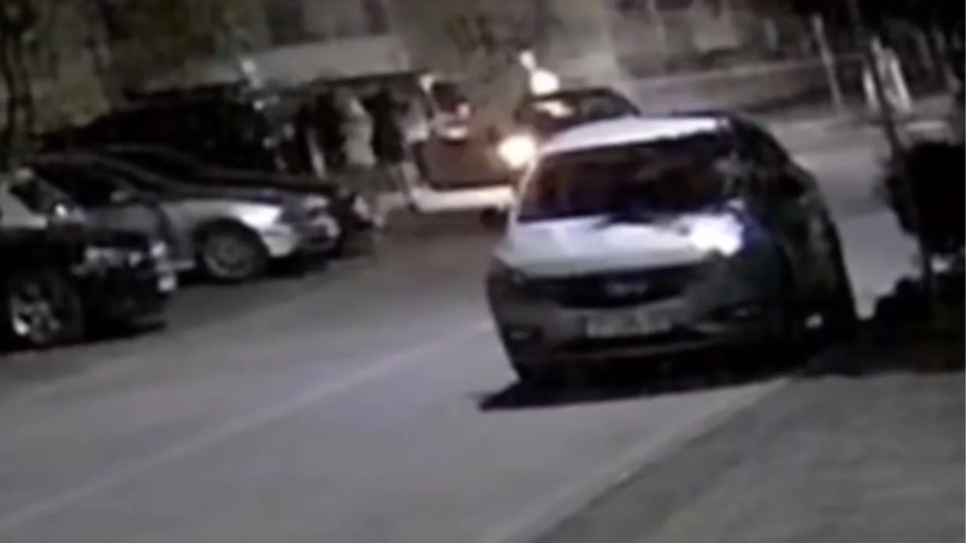 Нови кадри потвърждават версията на задържаните за боя в Русе (ВИДЕО)