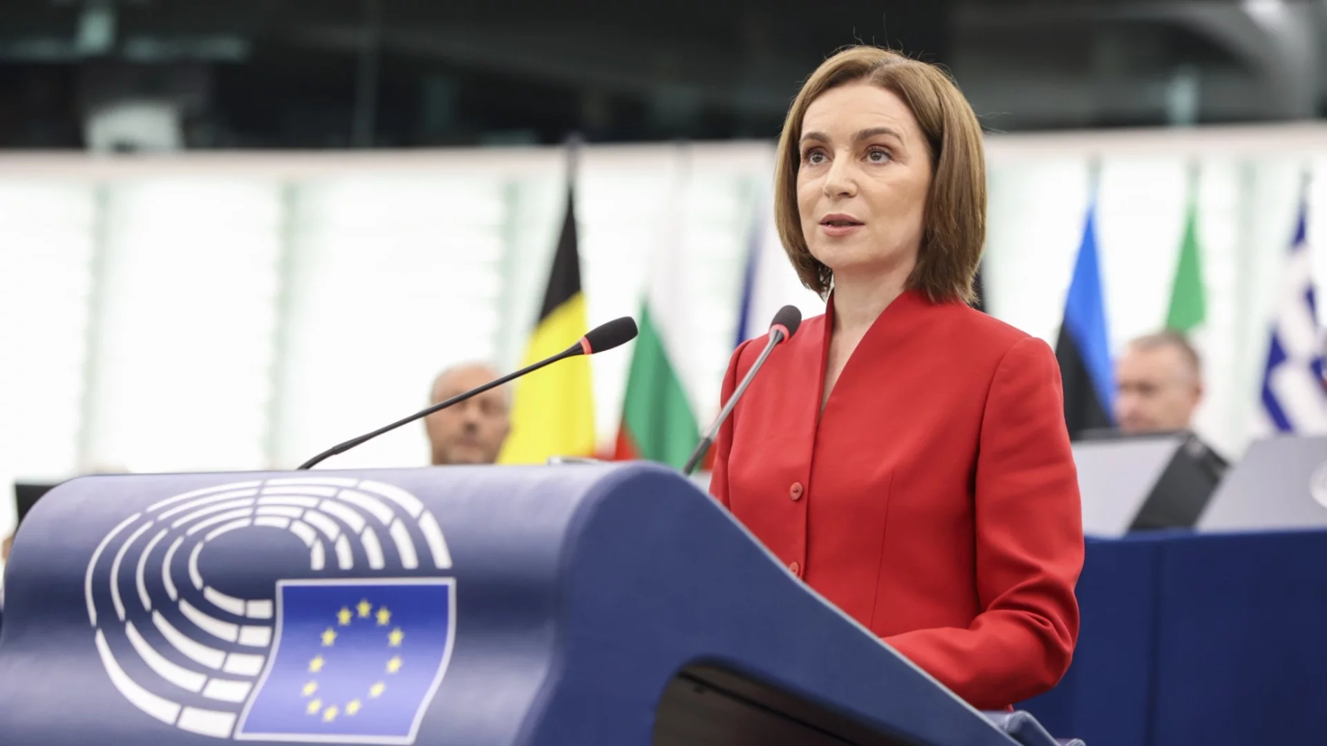 "Целта на Кремъл е ясна - да превземе Молдова през урните": Президентът Мая Санду сравни и България (ВИДЕО)