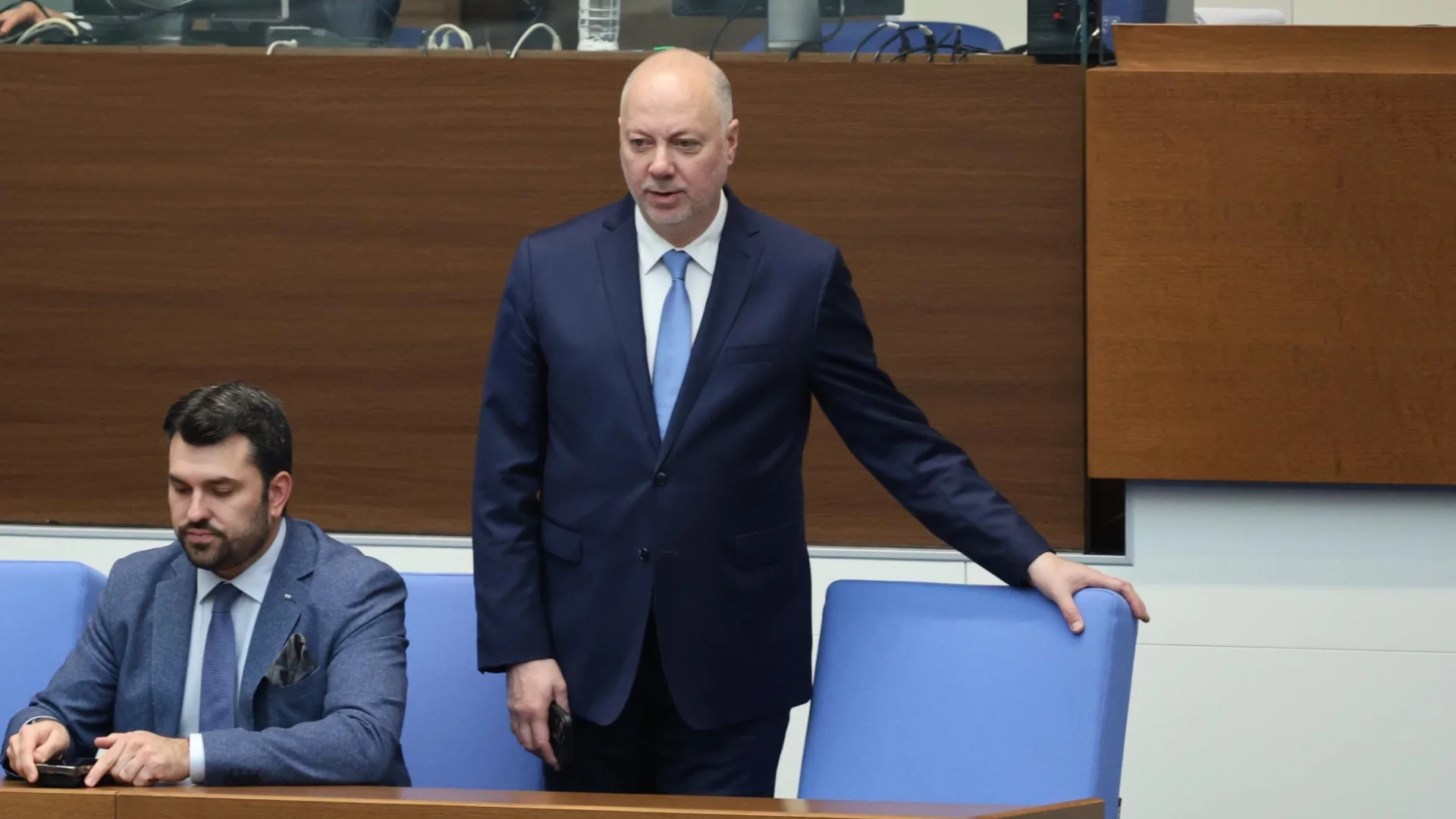 Викат Желязков в парламента заради боя в Русе, местен съд обеща безпристрастност