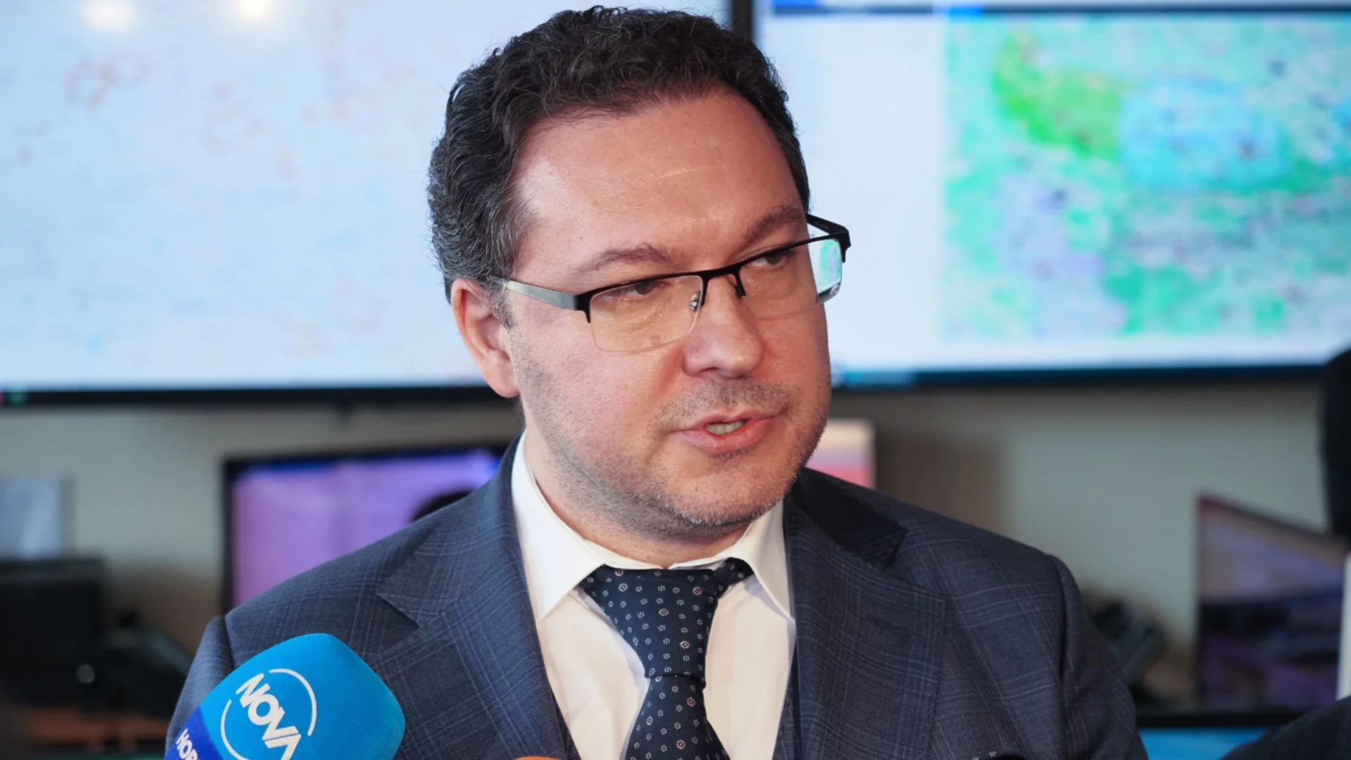 "Не сме дали невярна информация": Митов няма да подаде оставка заради побоя в Русе