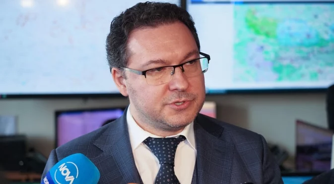 "Не сме дали невярна информация": Митов няма да подаде оставка заради побоя в Русе