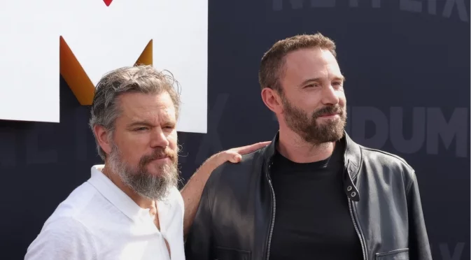 Мат Деймън и Бен Афлек се впускат заедно в нов криминален трилър на Netflix (СНИМКИ)