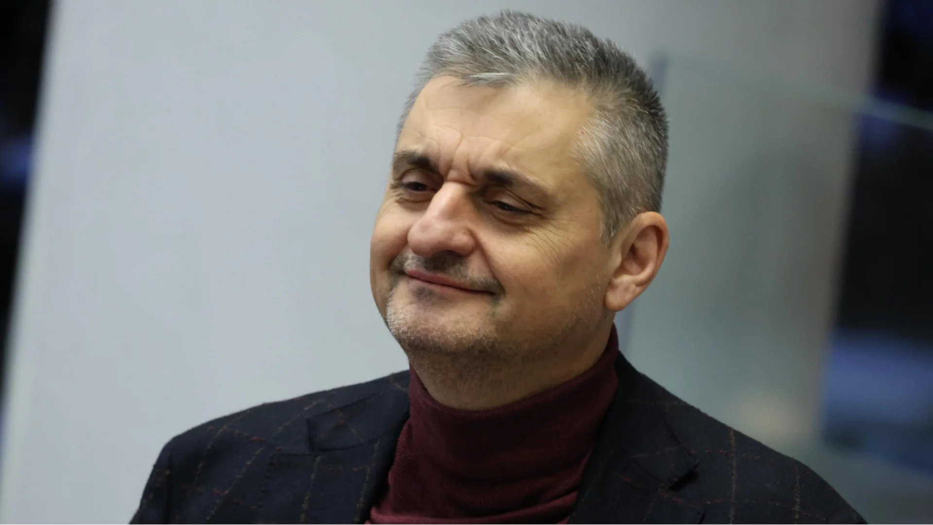 Кирил Добрев: Поведението на младежите от Русе е укоримо, мислят се за безсмъртни