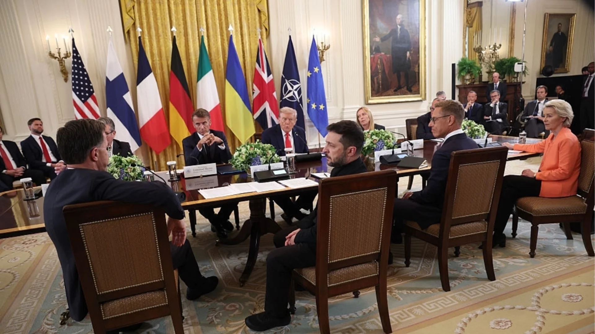Глас от САЩ пита: Саботира ли Европа мирните преговори за Украйна?