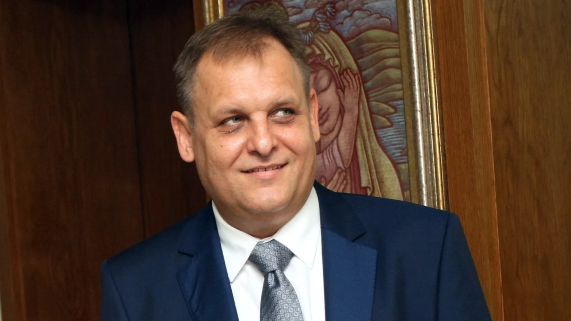 Плюшени зайчета-подаръци за всички: Награди за административните ни съдии