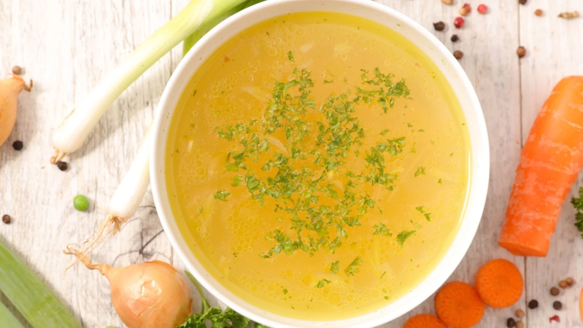 Супата ще стане още по-вкусна, ако сложите в нея подправката, която много домакини пренебрегват