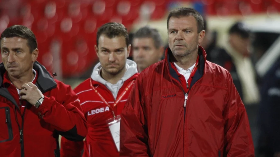 Немислимото! Младенов се завръща като треньор, но... не на ЦСКА