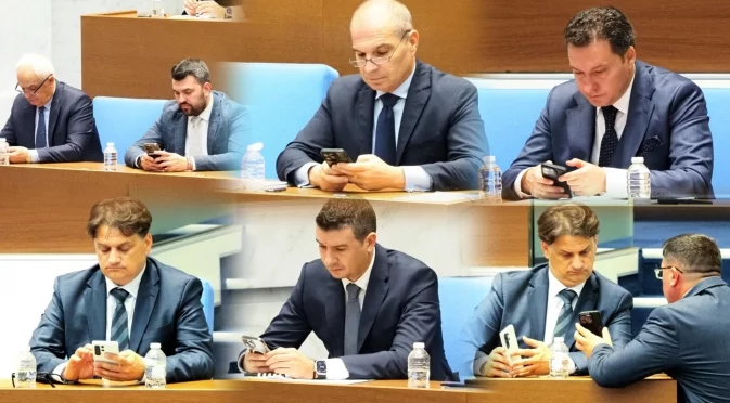 Телефоните на децата ще вземем, а на министрите - кога?