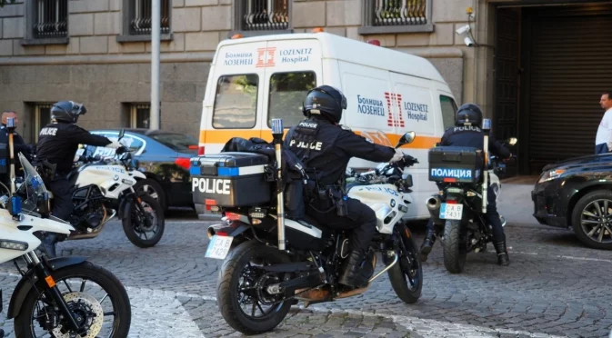 Тежки сърдечни проблеми: "Пирогов" за смъртта на полицая в центъра на София