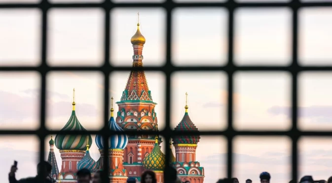 Forbes: Санкциите не спряха руската икономика - защо?