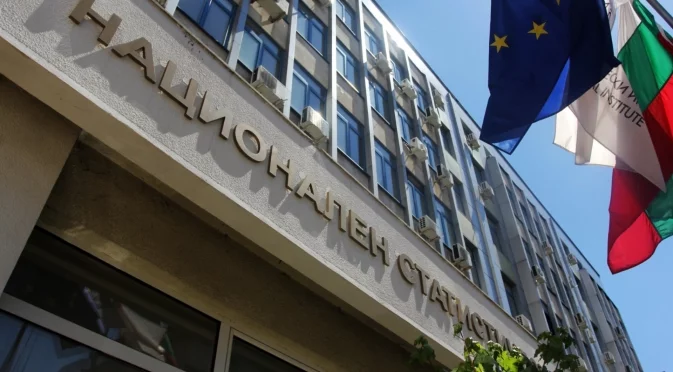 Превратът е в ход: Парламентът на първо четене пое контрола върху НСИ