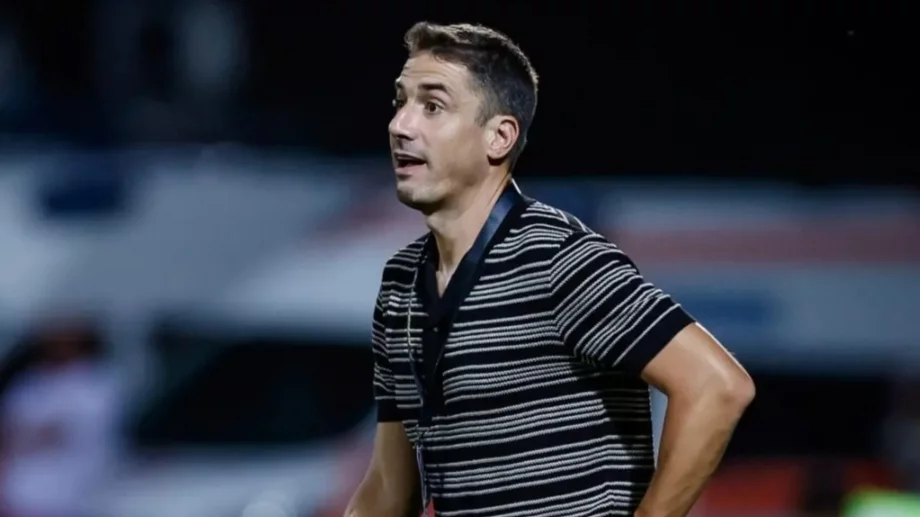 Изненада: Хулио Веласкес хвърля в огъня най-новия в Левски срещу Лудогорец?