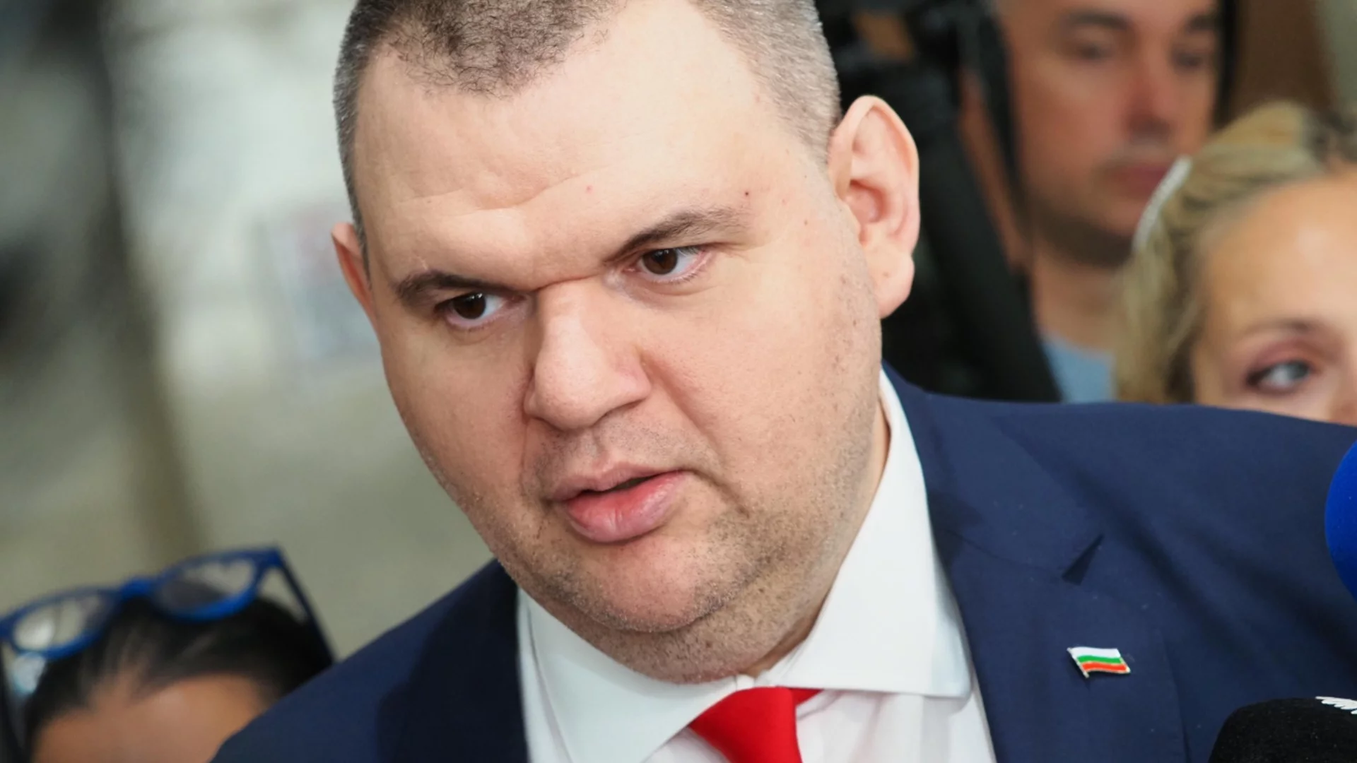 Пеевски заяви, че крепи правителство и че е готов, но няма да има избори (ВИДЕО)