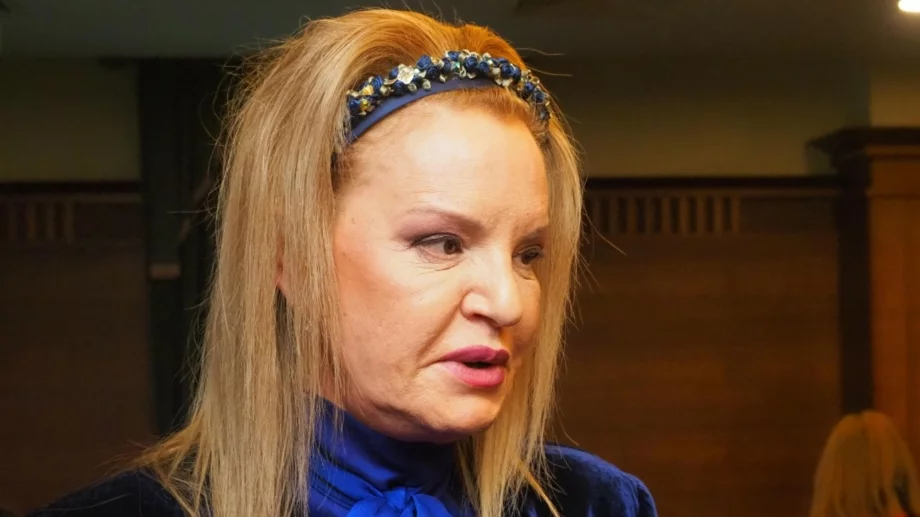 Битката за БОК не спира: Осъдиха Стефка Костадинова за "разигран фарс"