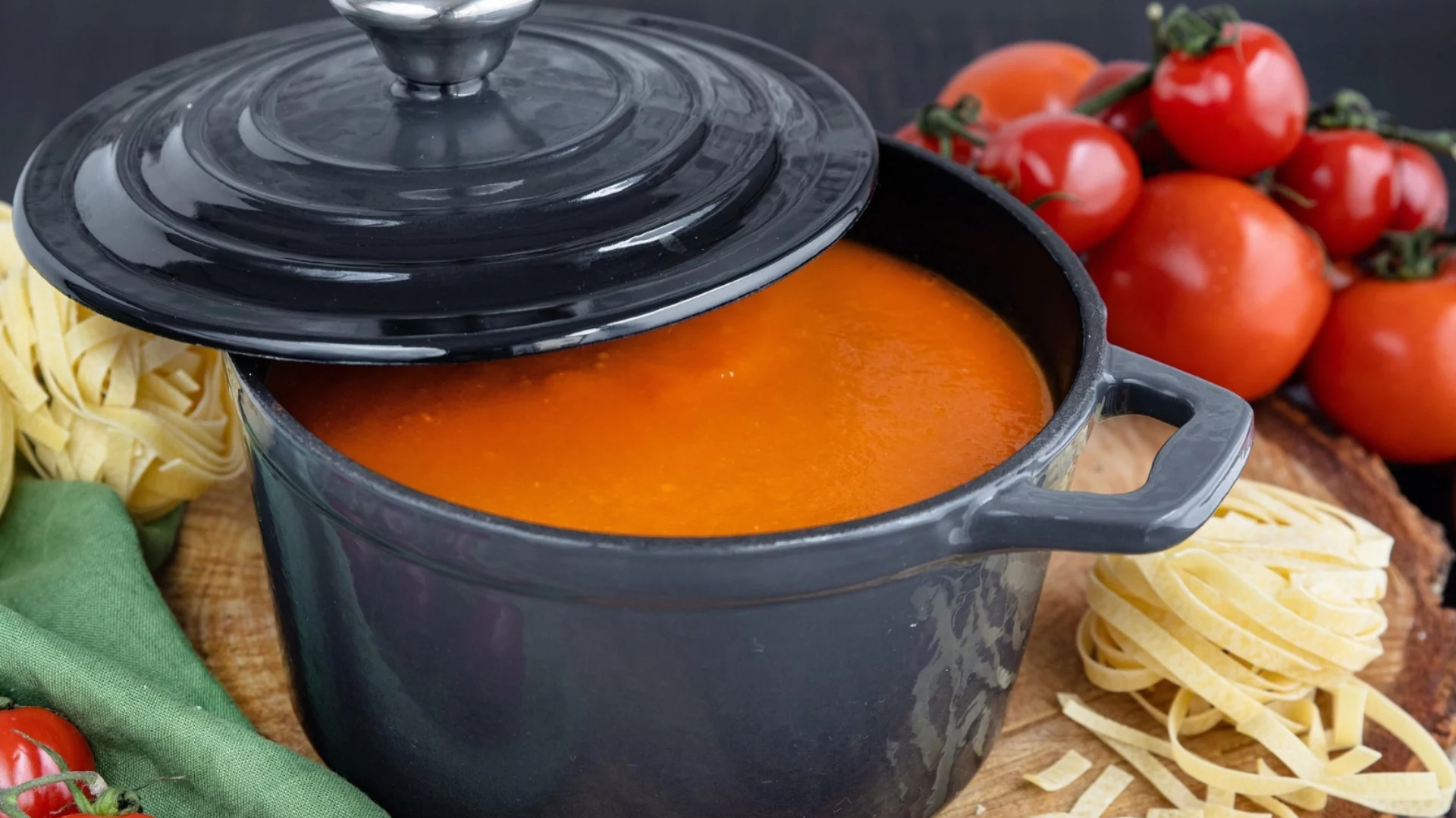 Как да приготвим най-вкусната доматена крем супа?