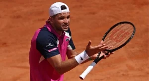 2025/09/23/2d16fee496cec54b9e1bd542a2f87c2c