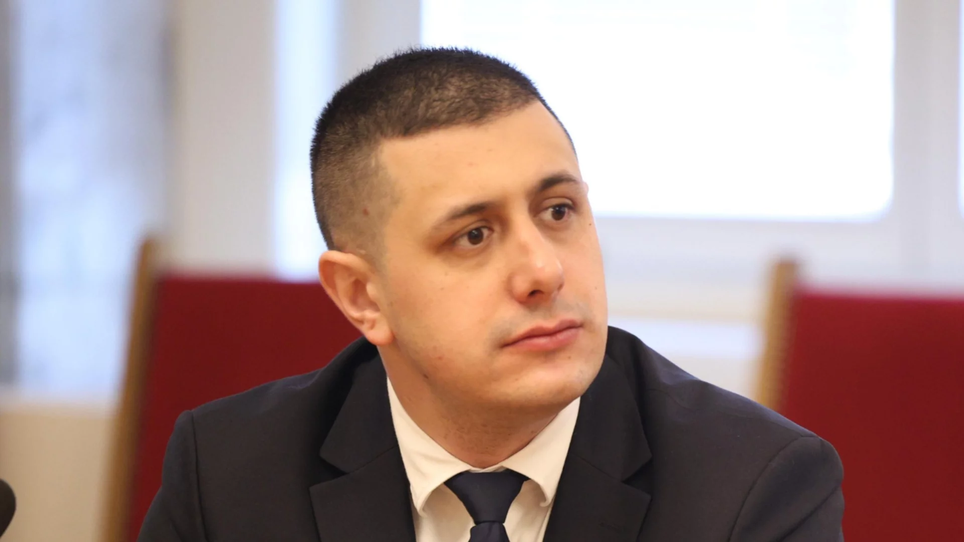 БСП обвини ПП-ДБ за липсата на кворум: Дневният ред за тях се изчерпва само с Русия (ВИДЕО)