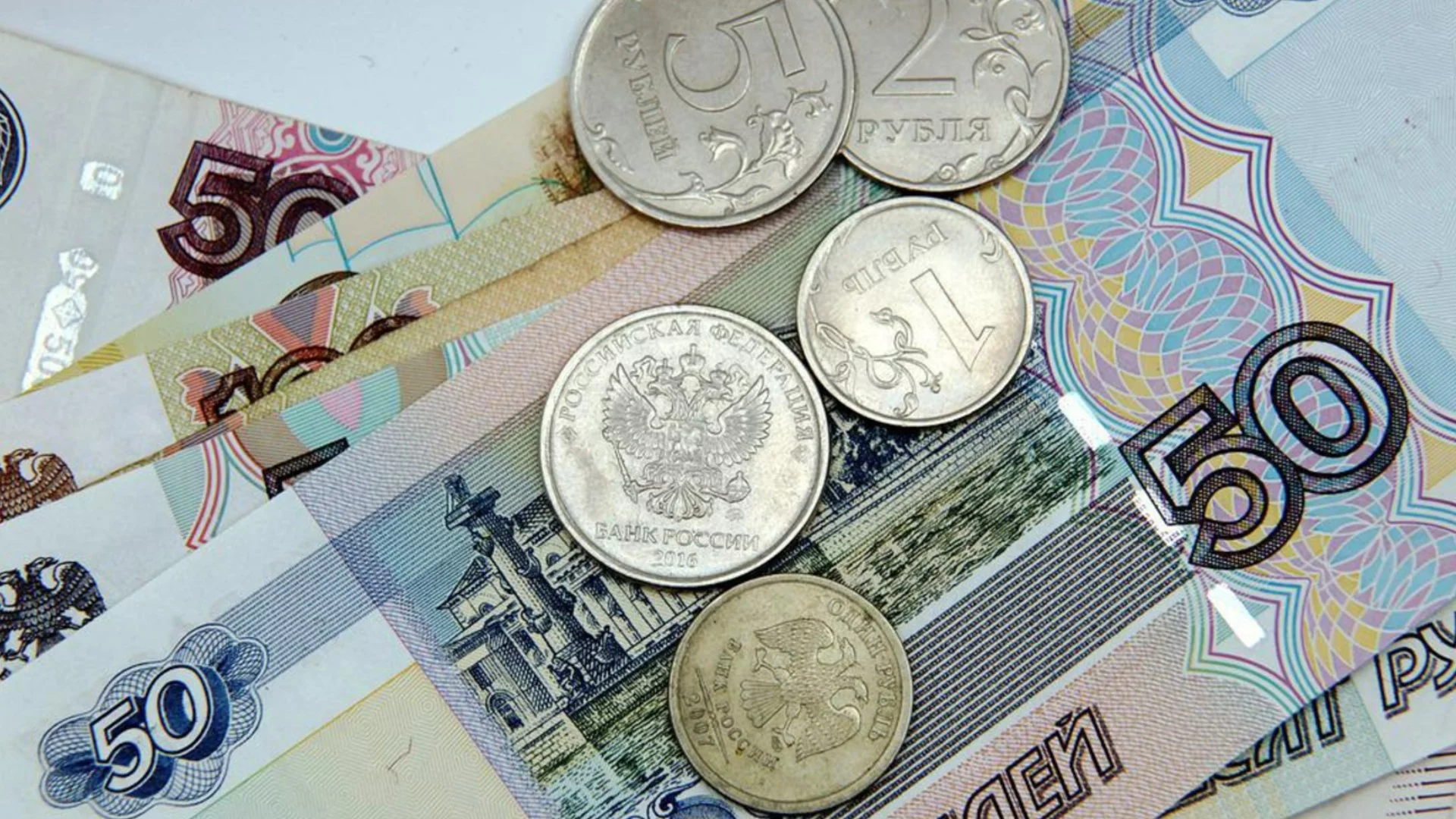 Русия вдига ДДС, за да финансира войната