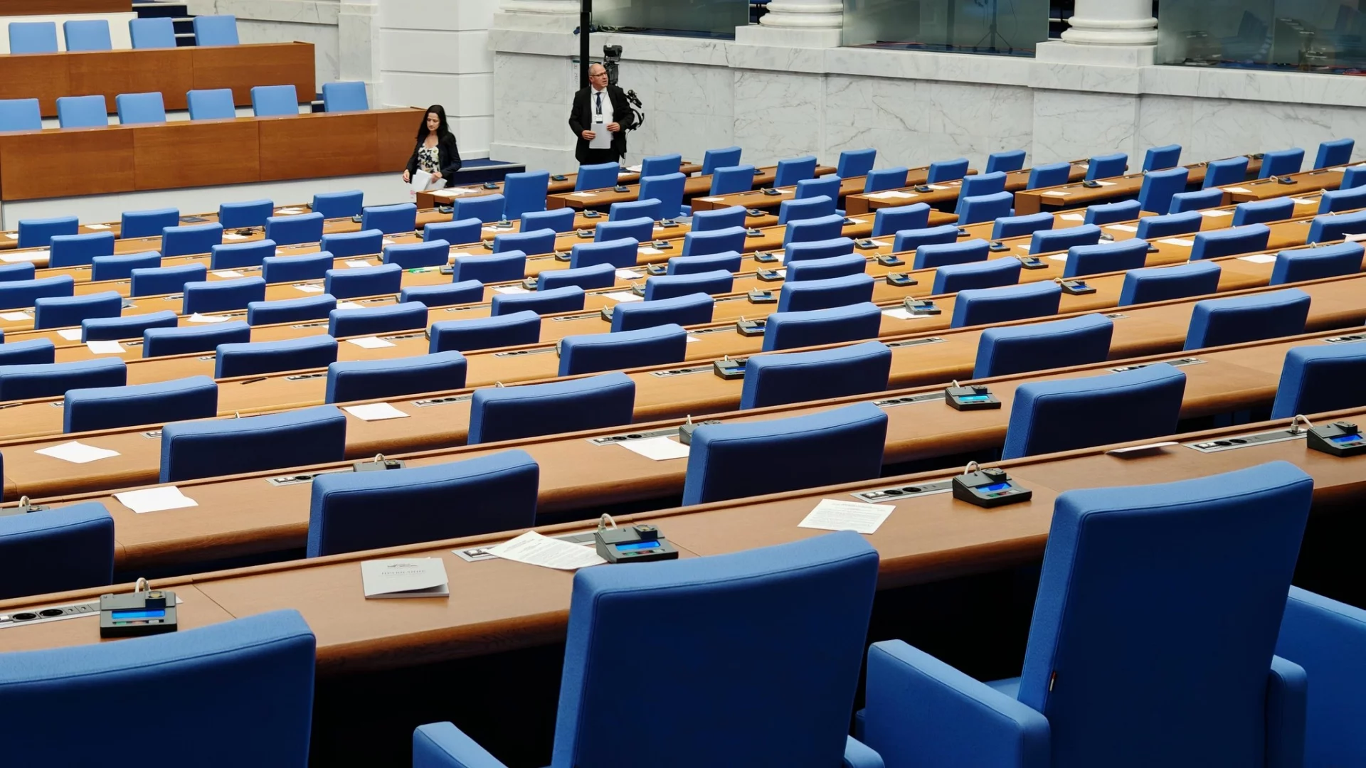 Депутатите няма да работят днес, в парламента няма кворум