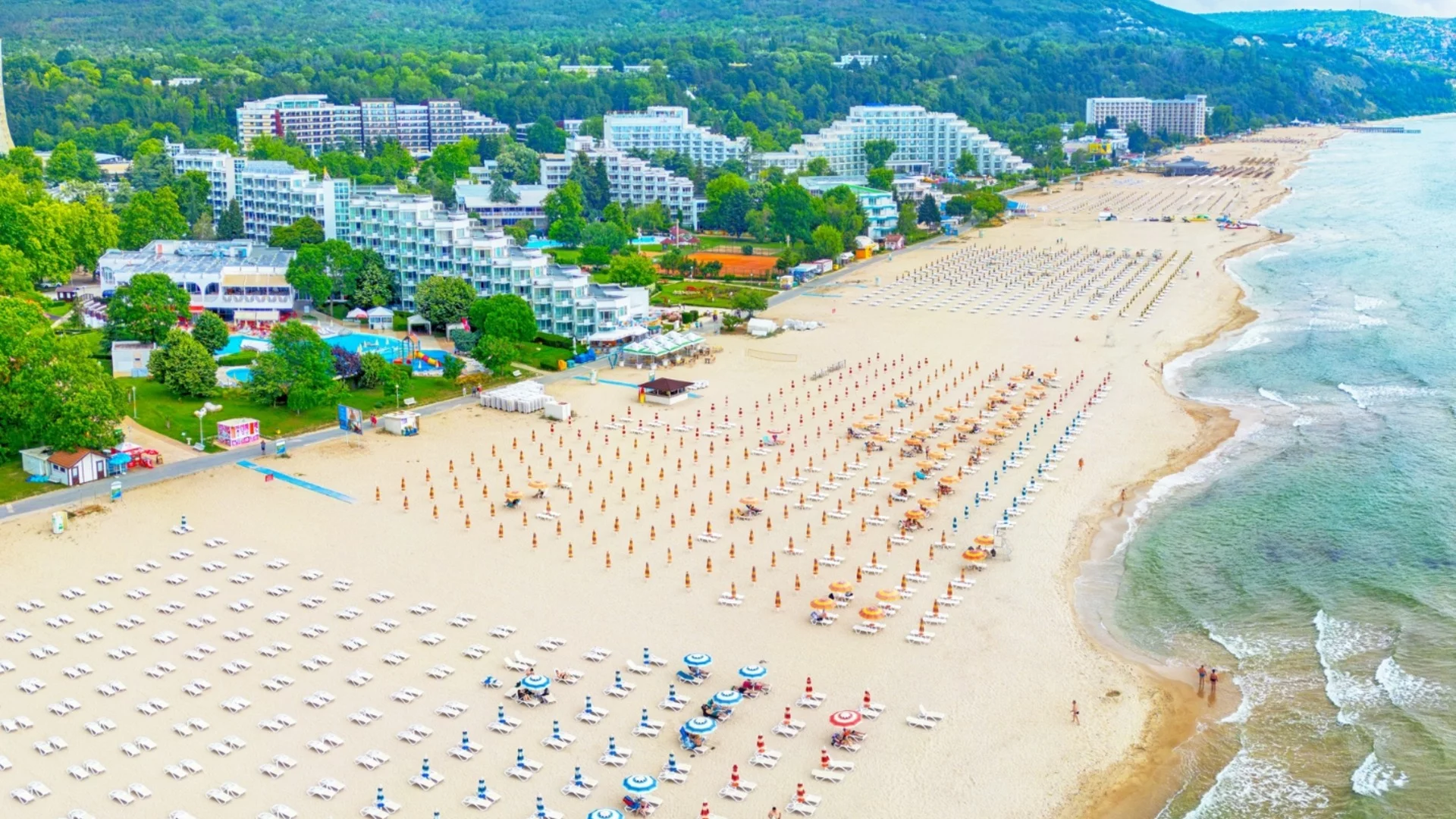 България е сред водещите в ЕС по ръст на туристическите нощувки