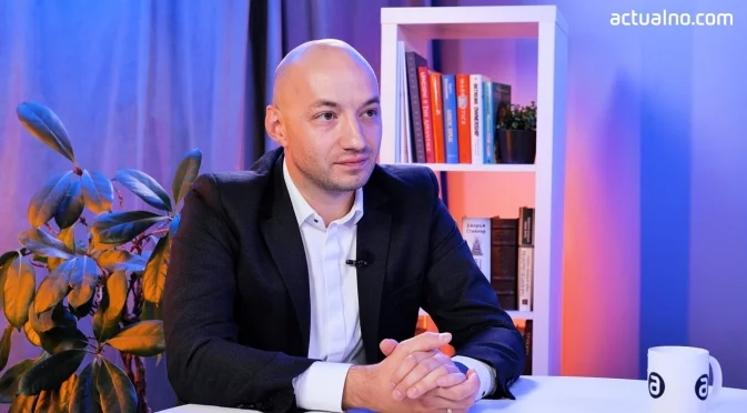 "Инфлацията е проблем № 1 и ще се отрази в урните": Говори политологът Димитър Ганев