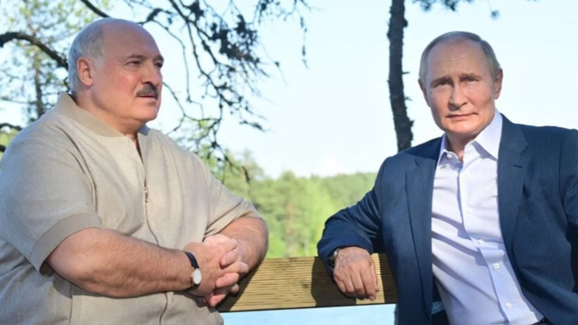 Цял ден с Путин мислехме как да оцелеем в тези трудни времена: Лукашенко (ВИДЕО)