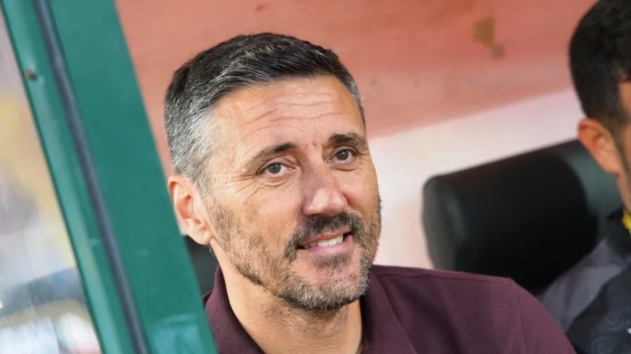 Янев се изгаври – пусна и изкара любимеца на Керкез, после го разпиля с коментар