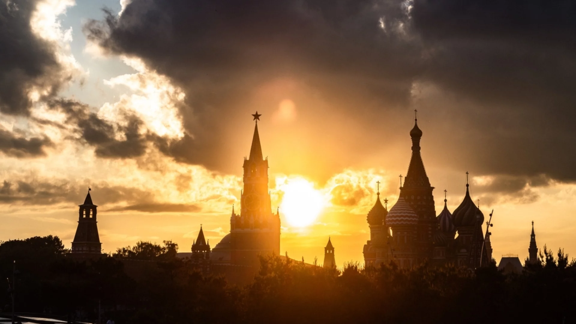 Колко трябва да мразиш народа си, за да се държиш така? Просещите справедливост от Путин се увеличават (ОБЗОР - ВИДЕО)